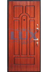 стальная дверь для загородного дома с МДФ